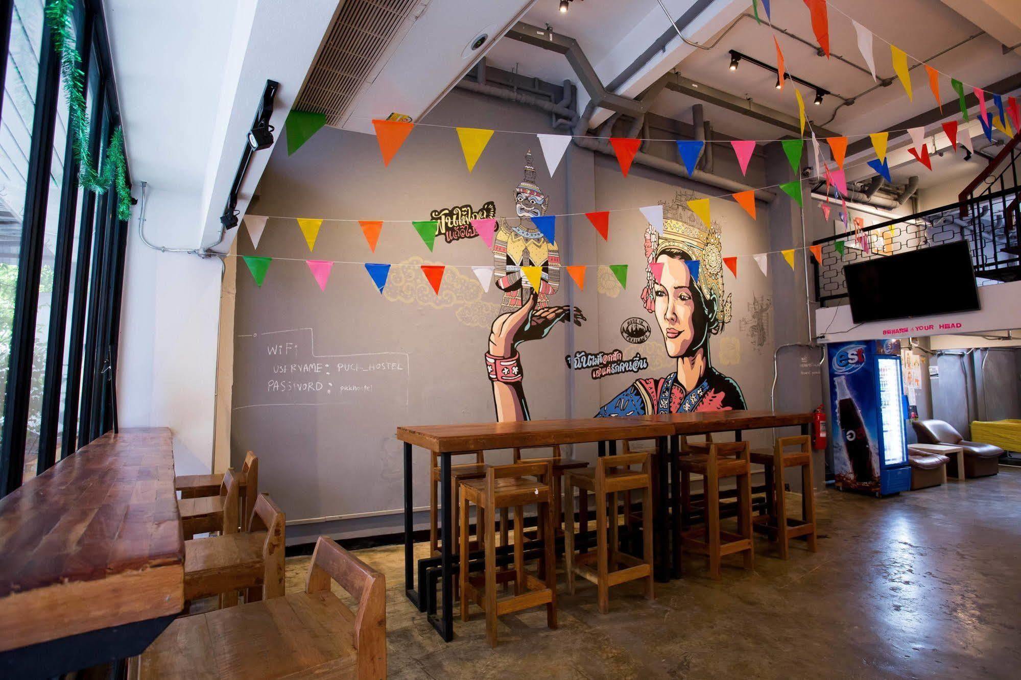 Puck Hostel Bangkok Exterior photo